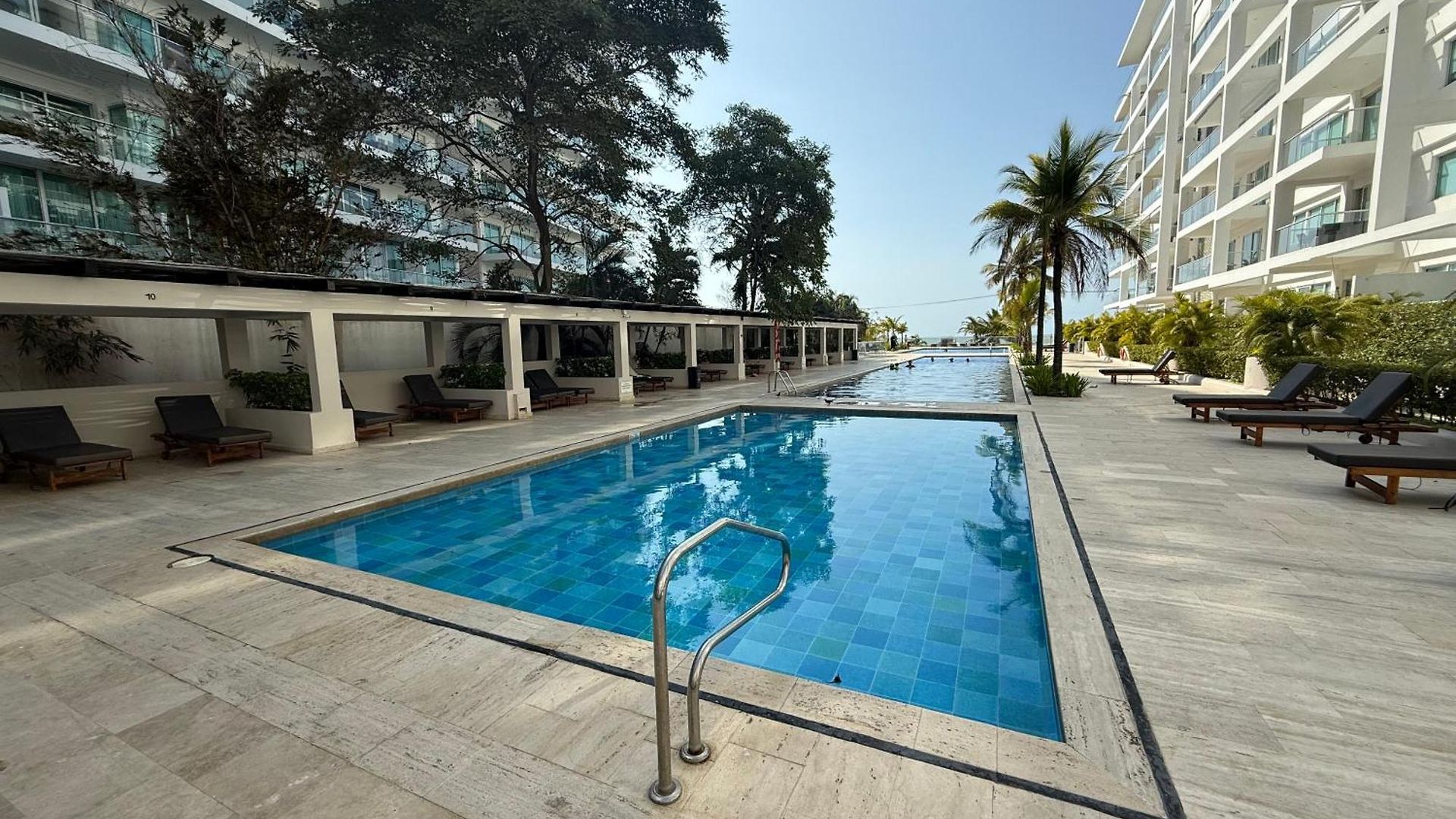 Apartamento En Morros En Primera Linea De Playa