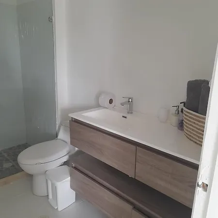 Apartamento En Morros En Primera Linea De Playa *