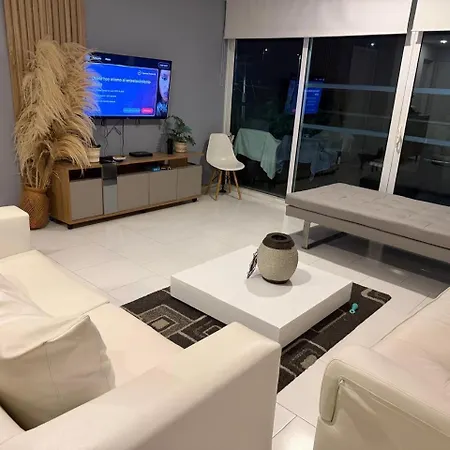 En Morros En Primera Linea De Playa Apartamento *