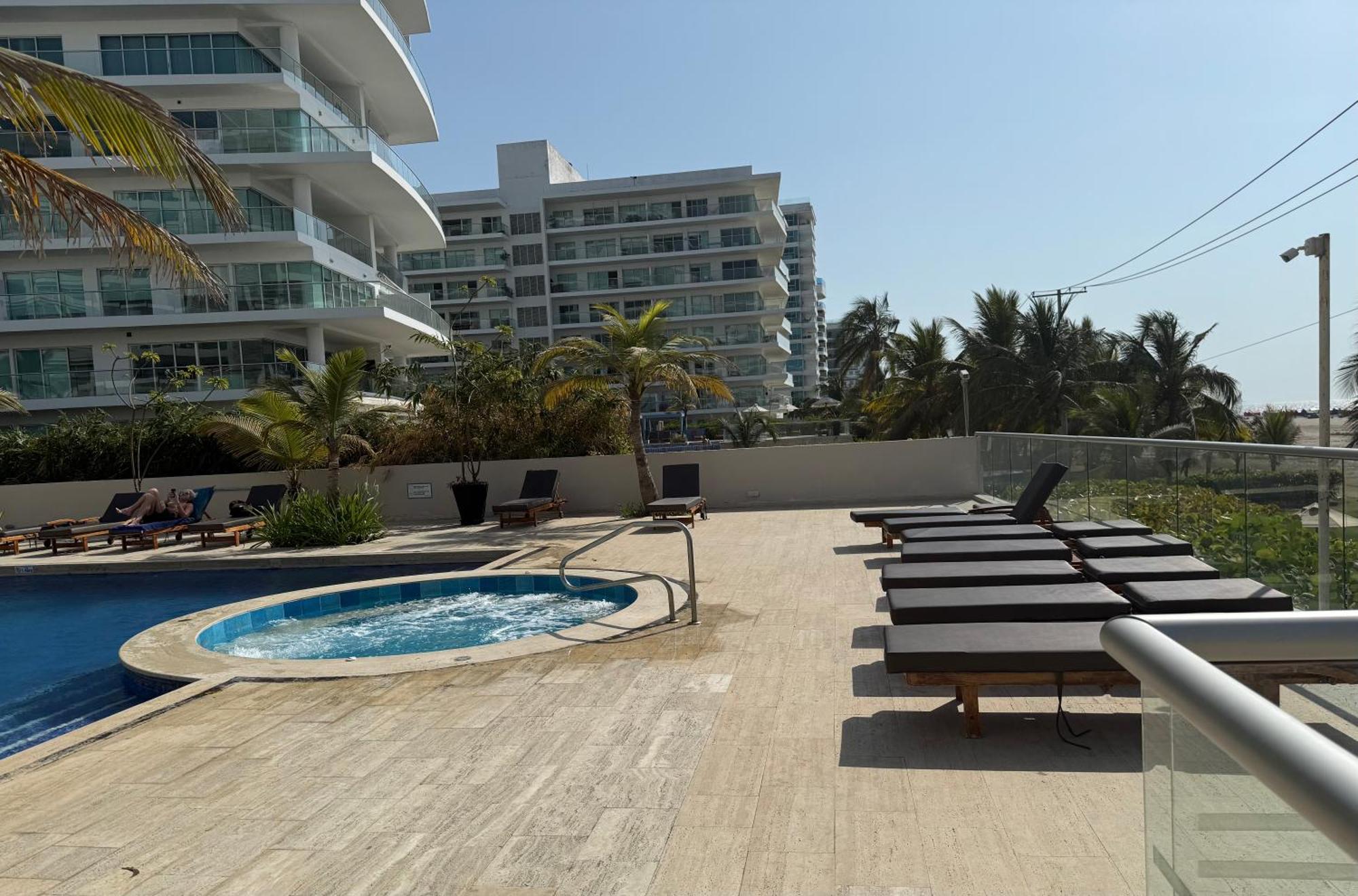 Apartamento En Morros En Primera Linea De Playa *